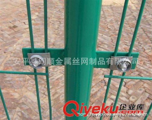 工廠護欄網(wǎng) 圈地隔離柵 雙邊護欄網(wǎng) 浸塑護欄網(wǎng) 圍欄網(wǎng)原始圖片2