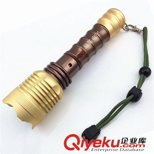LED旋轉(zhuǎn)變焦充電強光手電筒帶救生錘多功能手電 XPE