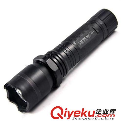 zp直銷R5強光手電筒LED迷你伸縮變焦調焦充電遠射
