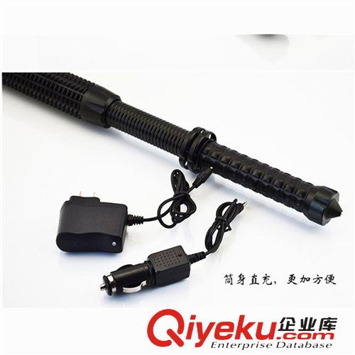 廠家直銷申縮狼牙棒強(qiáng)光手電筒批發(fā) CREE LED 安保必備 套裝價(jià)格