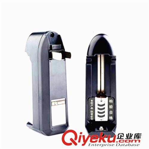 廠家直銷強(qiáng)光手電筒18650鋰電池{wn}座充 舉報(bào)原始圖片2