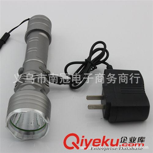 cree手電筒廠家供應(yīng) LED強(qiáng)光手電筒 XPE5檔調(diào)光充電手電筒