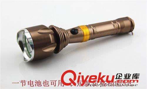 廠家直銷鋁合金手電筒XMLT6手電強(qiáng)光遠(yuǎn)射直充電手電筒充電