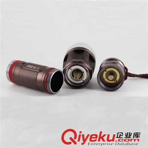 26650手電筒 強(qiáng)光 26650強(qiáng)光手電筒 t6 強(qiáng)光大功率手電筒 t6手電