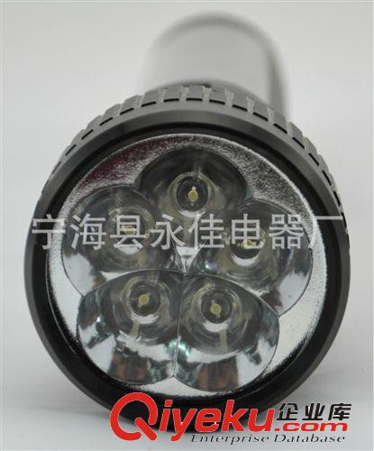 寧海西店用2D電大個兒高亮強(qiáng)光鋁合金5LED太陽能手電筒