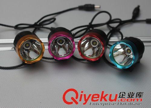 T6超強(qiáng)光自行車燈/頭燈/4.2V電壓/原裝T6燈珠/四并電池/好價格原始圖片2