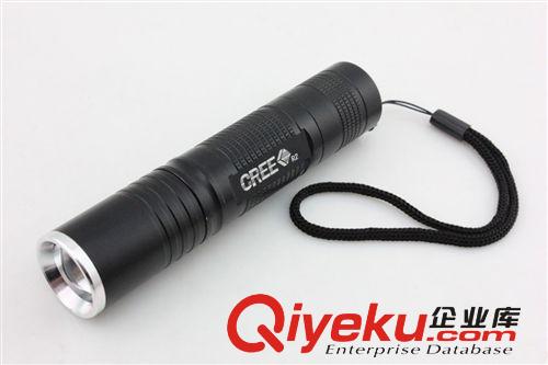 神火變焦S5 強(qiáng)光手電 防水迷你小直筒 進(jìn)口Cree充電18650變焦款