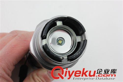 zp強(qiáng)光手電筒充電Q5led遠(yuǎn)射王機(jī)械變焦 調(diào)焦戶外裝備zp 手電原始圖片3
