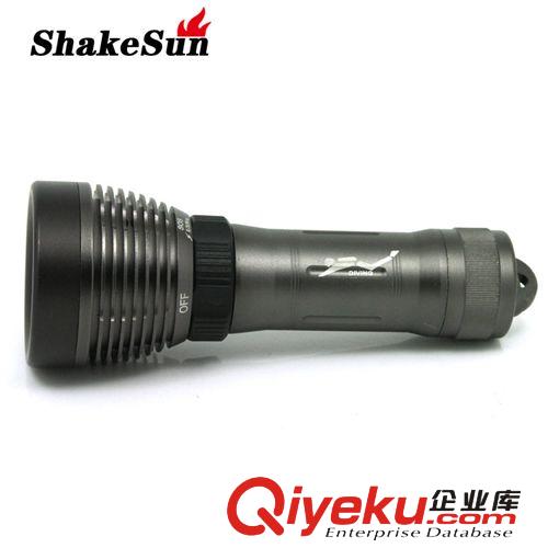 新款 T6潛水手電 旋轉(zhuǎn)磁控開(kāi)關(guān)鋁合金LED強(qiáng)光潛水專用手電筒原始圖片3