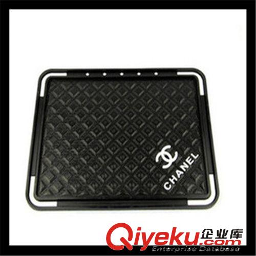 汽車(chē)防滑墊 雙C防滑墊 硅膠防滑墊 車(chē)用防滑墊 手機(jī)止滑墊 帶包裝原始圖片2