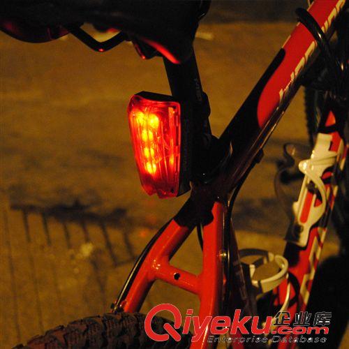自行車尾燈 5Led 單車平行線尾燈 山地車激光尾燈 自行車配件批發原始圖片3