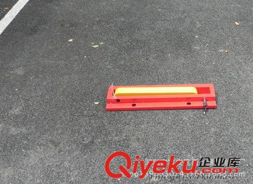 供應A型a型車位鎖 加厚三角車位鎖 停車場用原始圖片3