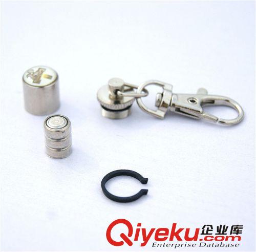 寵物用品掛墜發(fā)光狗貓閃光狗吊墜掛飾 寵物L(fēng)ED安全指示燈項(xiàng)墜批發(fā)原始圖片3