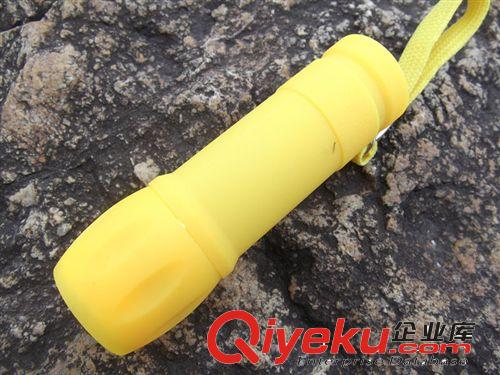 批發(fā)彩色塑料 9LED保齡球手電筒 塑料手電筒 便攜迷你手電筒原始圖片3