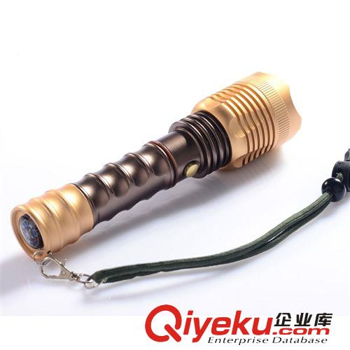 批發廠家直銷土豪金探露強光手電筒LED遠射變焦 帶指南針充電防水原始圖片2