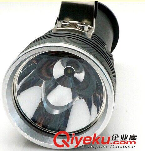 批發探照燈充電廠家新品R5手提強光遠程 戶外礦燈led釣魚燈手電筒