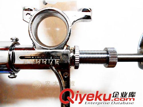 佳善5ML帶瓶連續(xù)注射器 獸用金屬可調(diào)連續(xù)注射器 槍式疫苗注射器原始圖片3