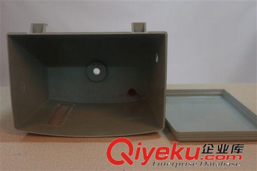 乳頭式水箱  乳頭式自動飲水系統(tǒng) 養(yǎng)殖設(shè)備 減壓水箱