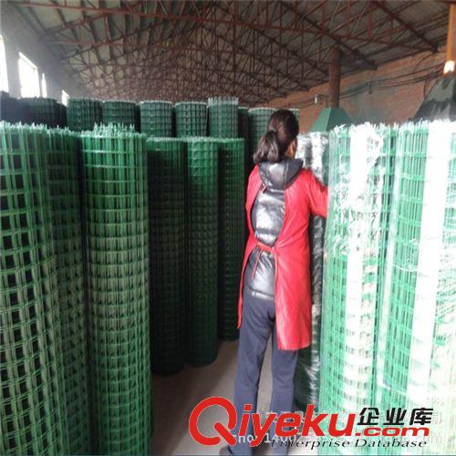 農(nóng)場養(yǎng)殖圍欄荷蘭網(wǎng) 圈養(yǎng)山羊用大絲電焊網(wǎng)原始圖片3