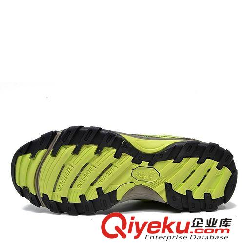戶外鞋 廠家直銷 新款現(xiàn)貨 男 防滑防震 戶外登山鞋 8801原始圖片3