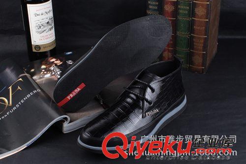 低幫男鞋 廣州批發(fā)零售免費代理一件代發(fā) 全牛皮石頭紋中低幫鞋男款板鞋原始圖片3