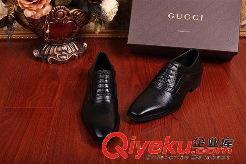 2014秋冬精品上架 工廠直銷正裝男士皮鞋婚宴男鞋批發(fā)外貿(mào)真牛皮低幫商務(wù)鞋