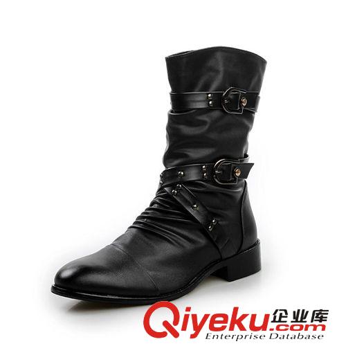 韓版皮鞋 新款男單靴批發(fā) 韓版潮流尖頭男士中筒靴子批發(fā) 軍靴皮靴子男棉鞋