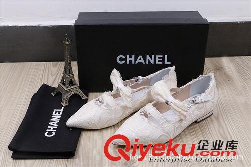 時(shí)裝平底女鞋 14春秋款尖頭蝴蝶結(jié)女鞋zp百搭平底鞋