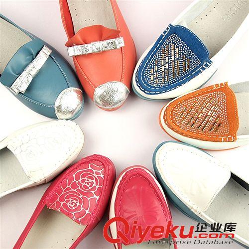 便宜鞋子 廠家供應(yīng)舒適媽媽鞋平底zp休閑鞋中老年女式單鞋蝴蝶結(jié)秋季女鞋