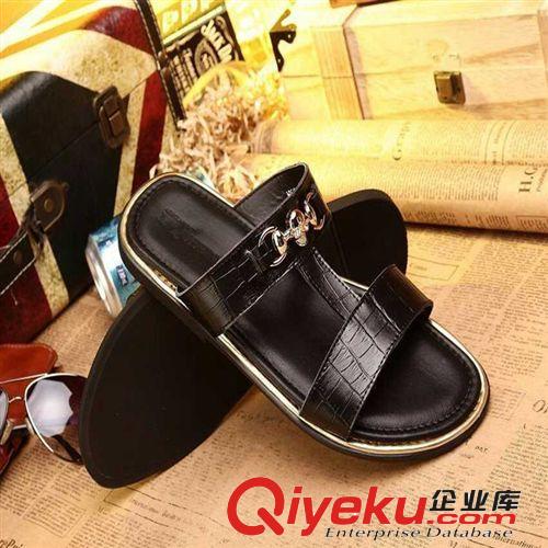 季節(jié)性鞋子 新款上架夏季品牌男鞋批發(fā) 真皮T字型牛皮涼拖鞋 歐美風(fēng)時尚潮流原始圖片2