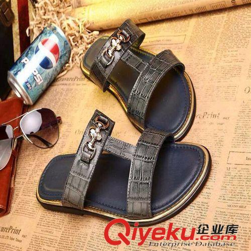 季節(jié)性鞋子 新款上架夏季品牌男鞋批發(fā) 真皮T字型牛皮涼拖鞋 歐美風(fēng)時尚潮流原始圖片3