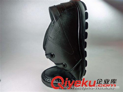 軟皮軟底休閑鞋 廠家直銷秋款軟皮軟底頭層牛皮休閑鞋zp豆豆鞋外貿(mào)男鞋一件代發(fā)原始圖片2