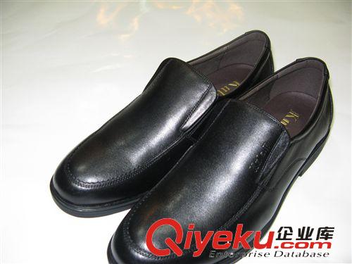 2014新款經(jīng)典真皮男鞋 一件代發(fā) 2014新款休閑鞋時(shí)尚真皮男鞋 懶人商務(wù)鞋單鞋男皮鞋批發(fā)原始圖片2