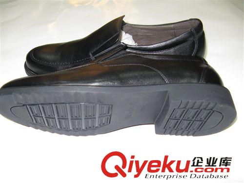 2014新款經(jīng)典真皮男鞋 一件代發(fā) 2014新款休閑鞋時(shí)尚真皮男鞋 懶人商務(wù)鞋單鞋男皮鞋批發(fā)原始圖片3