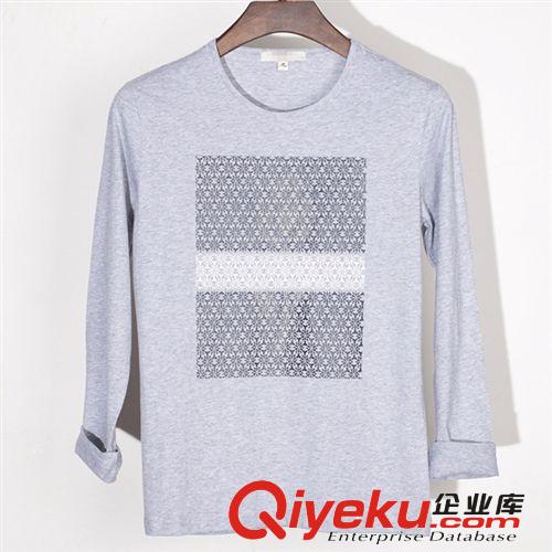 【品牌分類】 2014馬克家秋冬新款gd浮雕印花圓領修身男士長袖T恤打底衫