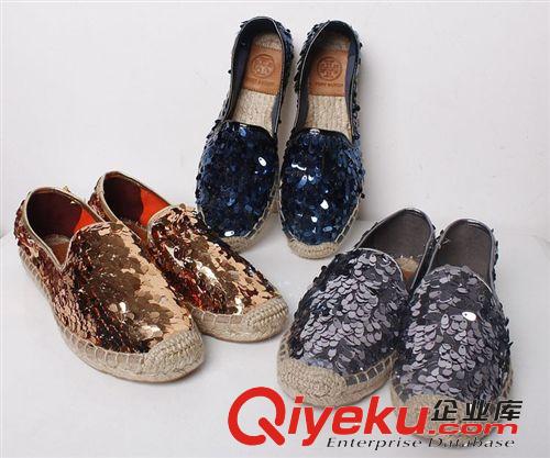 5.1~5.31上架 巴黎走秀款女鞋批發 土豪金亮片拼接麻繩底單鞋 平底休閑樂福鞋原始圖片2