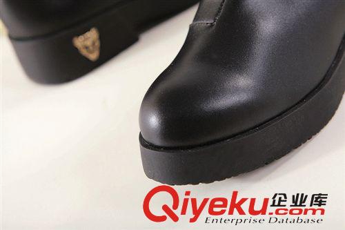 11.1~11.30上架 秋冬短靴 女zp松糕厚底防水臺(tái)裸靴 休閑馬丁靴松緊套腳中跟靴子