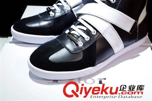 運(yùn)動(dòng)鞋 14新品英倫休閑鞋子男女 中幫板鞋情侶款 魔術(shù)貼舒適鞋男zp鞋子原始圖片2
