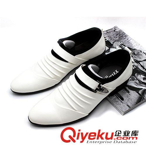 皮鞋 婚紗影樓韓版時(shí)尚發(fā)型師男鞋白色尖頭皮鞋結(jié)婚皮鞋英倫男士休閑鞋