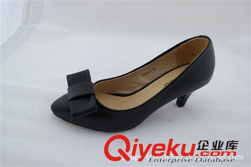10月份女式新款 真皮外貿鞋批發(fā)廣州品牌女鞋外貿真皮休閑舒適時尚個性女秋款短靴