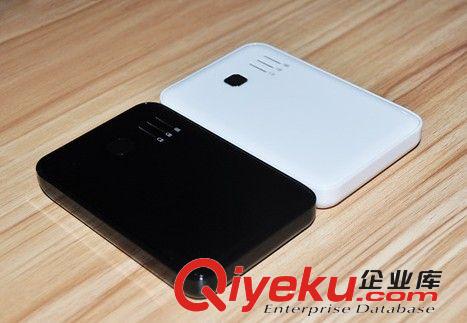 移動(dòng)電源/充電寶 工廠供應(yīng)大容量充電寶充電寶充電寶代發(fā) 5000毫安 移動(dòng)電源原始圖片2