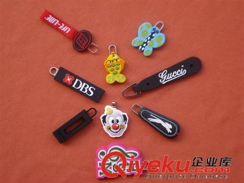 軟膠標(biāo) 手套 鞋材 箱包  現(xiàn)貨 正方形 耳機(jī)孔標(biāo) 上海工廠 PVC膠章胸章 夜光膠章 反光標(biāo)原始圖片3
