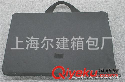 寵物用品 上海廠家供應(yīng)寵物狗車載寵物兜風(fēng)箱/折疊安全籠 支持混批新品原始圖片2