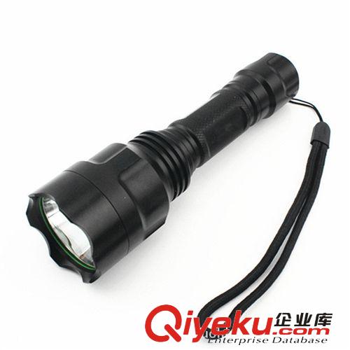 （廠家直銷）CREE C8-T6強(qiáng)光遠(yuǎn)射定焦鋁合金手電筒