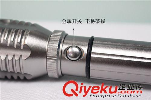 901美國CREEXPE強光防水調焦多功能戶外室內遠射充電手電筒原始圖片3