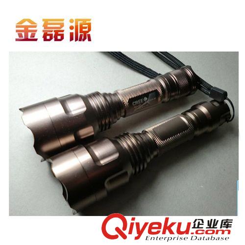 zpC8強(qiáng)光手電 Cree Q5 強(qiáng)光手電筒 五檔調(diào)光145克 寧波手電筒