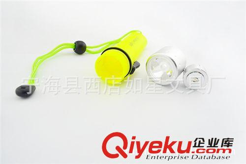 CREE Q5 燈泡 專業(yè)潛水手電筒 寧波手電筒 強(qiáng)光防水手電筒200克原始圖片2