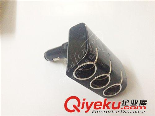 新款迷你車(chē)載點(diǎn)煙器 一分二單USB 車(chē)載分插器 帶藍(lán)色LED燈