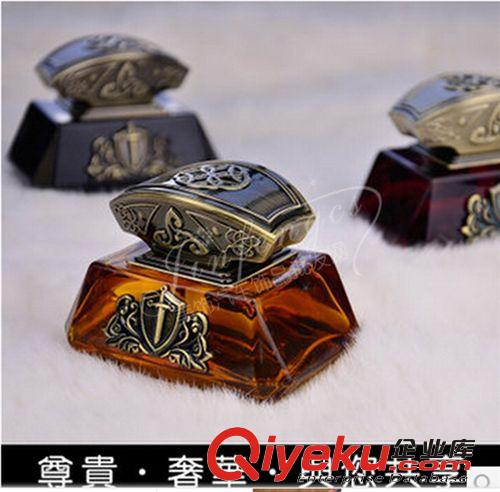 汽車香水 zp 車用香水座 車載香水 汽車擺件 車飾品 汽車香水座原始圖片3