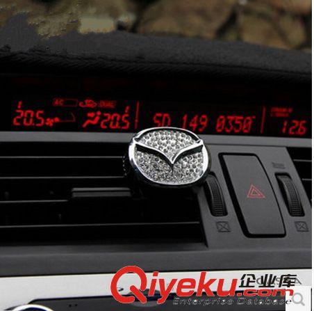 gdzp汽車空調(diào)出風(fēng)口香水夾車載帶鉆車標(biāo)gd汽車出風(fēng)口香水原始圖片2